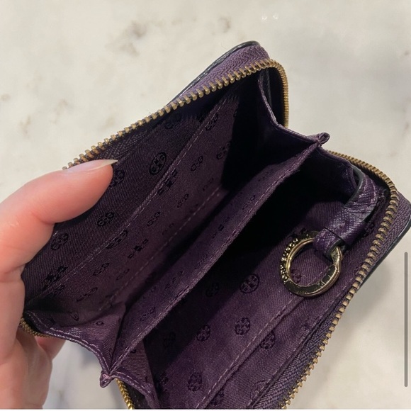 Wallet: Tory Burch Wallet with Zipper and Keyring, Purple ๐ Bundle Me! - Picture 5 of 6
